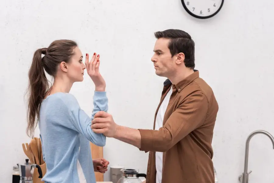 What Is Abuse In Relationship Know These Helpful Tips And Be Safe