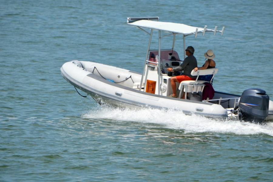 What to Bring on a Pontoon Boat