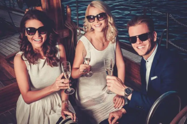 10 Exciting Yacht Party Theme Ideas
